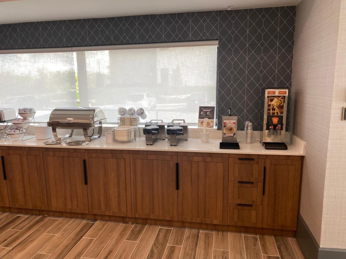 Comfort Inn & Suites Gallatin - Nashville Metro Екстер'єр фото